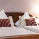 Schloss Westerholt 4* Herten (North Rhine-Westphalia)
