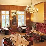 Schloss Westerholt Otel Herten (North Rhine-Westphalia)