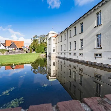 Schloss Westerholt فندق 4*