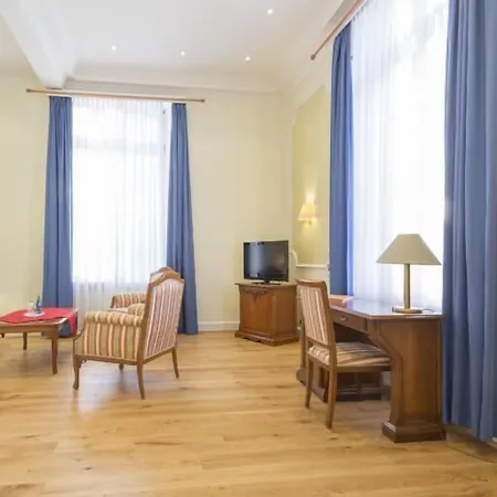 Schloss Westerholt 4* هيرتين
